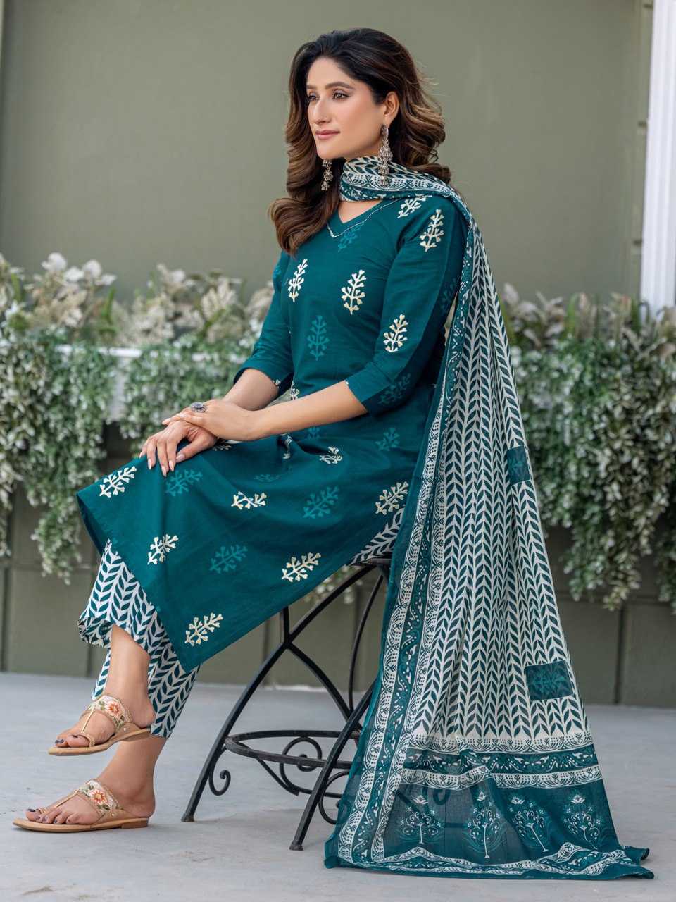 Blue Kurti Set with Cotton Blend Print