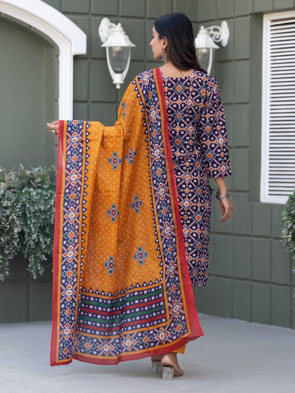 Coffee Brown Kurti Set with Cotton Blend Print