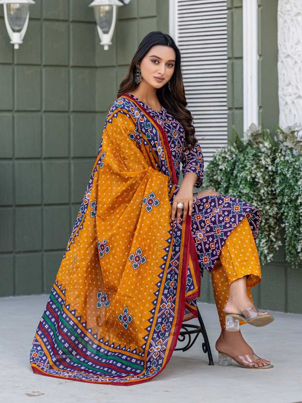Coffee Brown Kurti Set with Cotton Blend Print