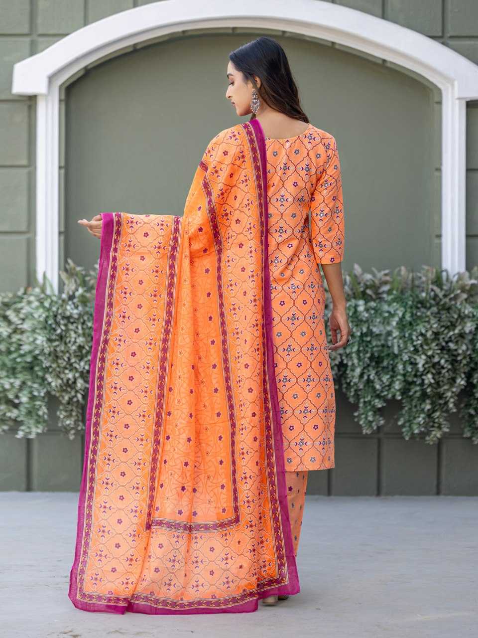 Orange Kurti Set with Cotton Blend Print