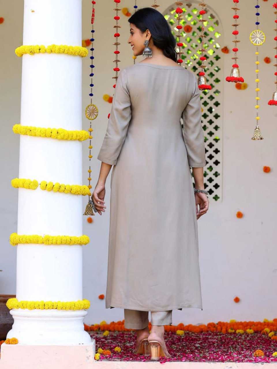 Grey Cotton-Slub Floral Kurti Set