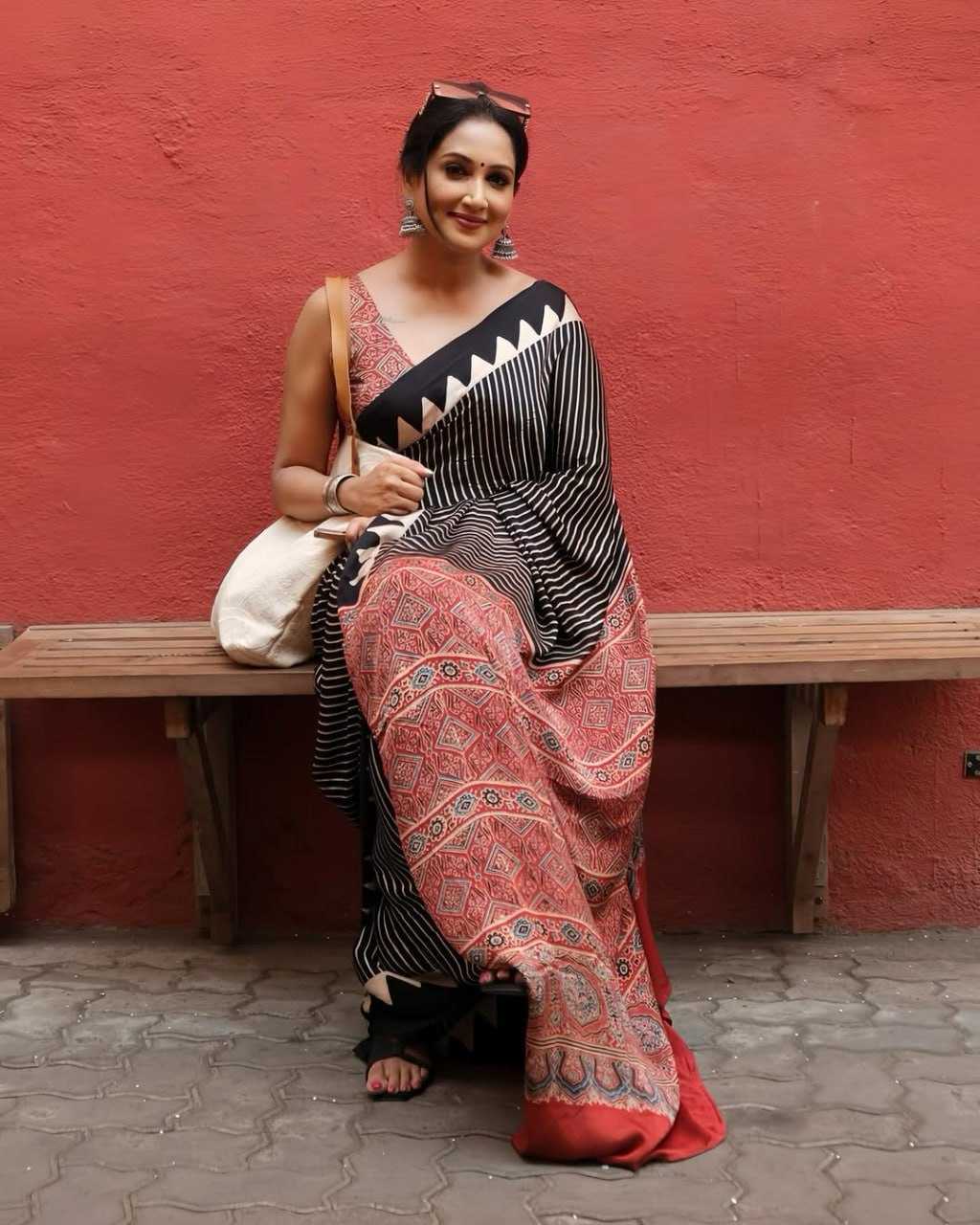 Digital Print Border Japan Silk Rose Pink Saree