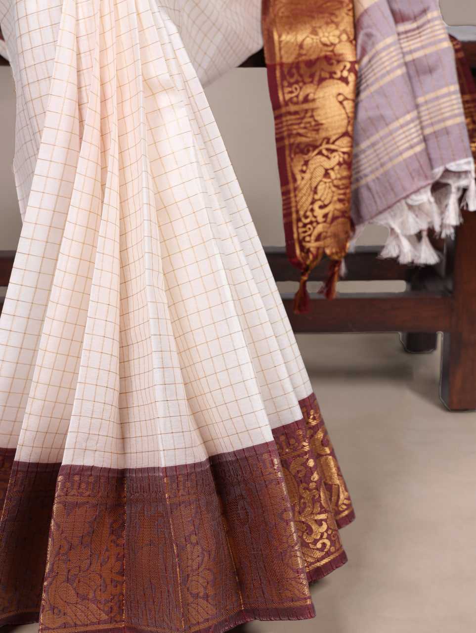 Poly Cotton White Saree Chex With Zari Weaving Work