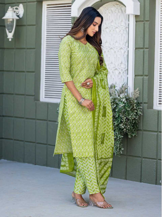 Pista Kurti Set with Cotton Blend Print