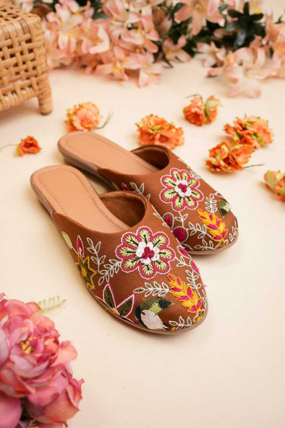 Brown Jutti Multi Floral design with Vines