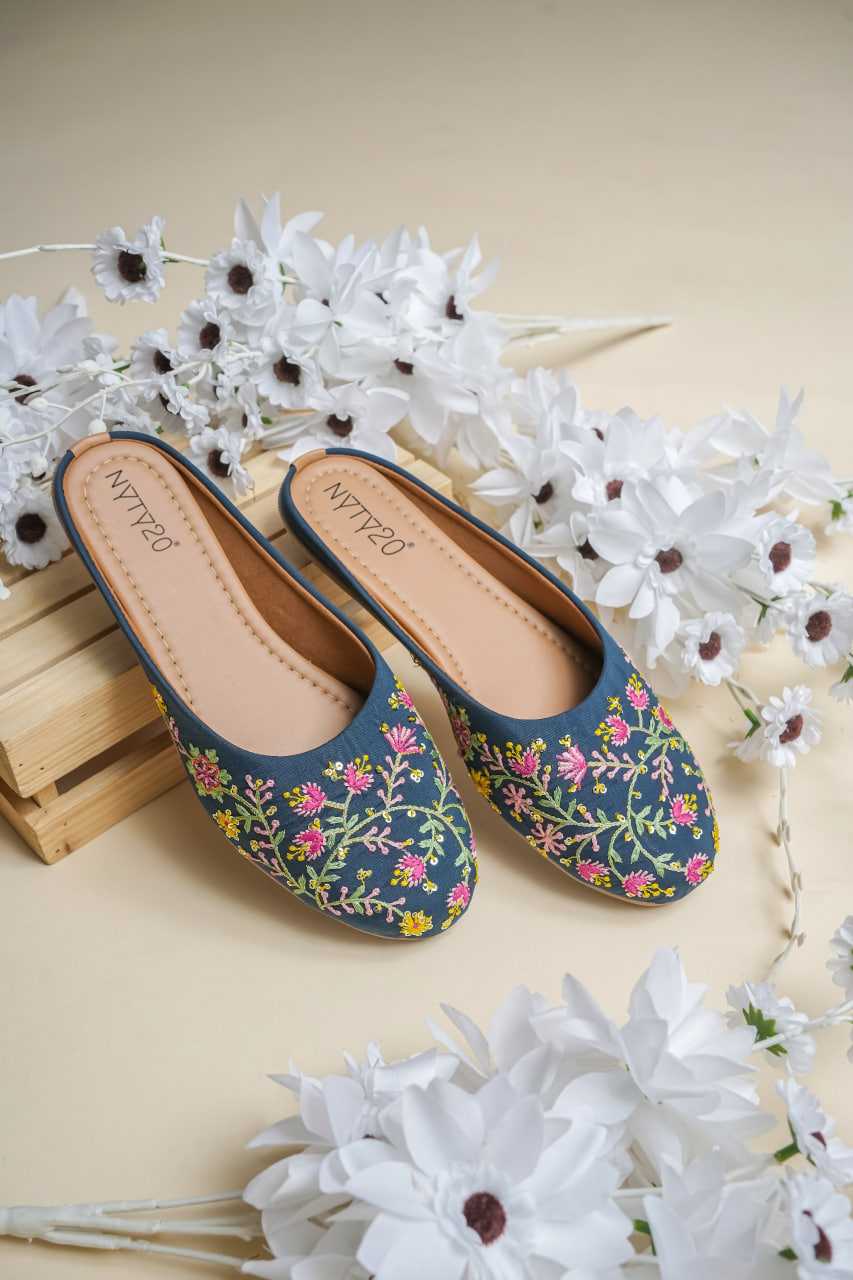 Navy Blue Embroidery Work Jutti