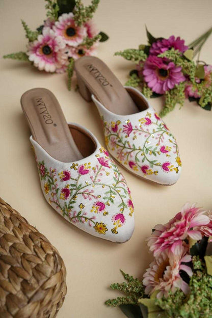 White Color Floral Vine Embroidered Jutti