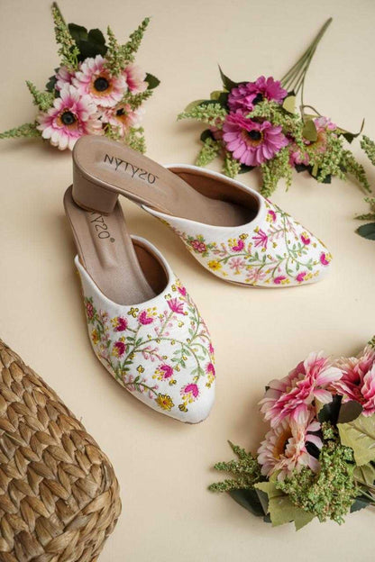 White Color Floral Vine Embroidered Jutti