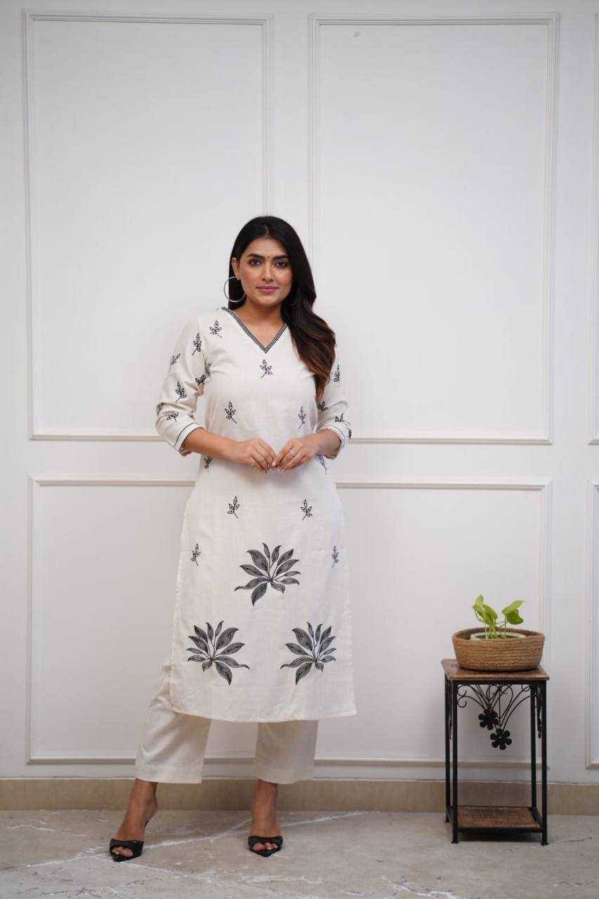 Multi Thread Embroidery Stitch Work White Kurti
