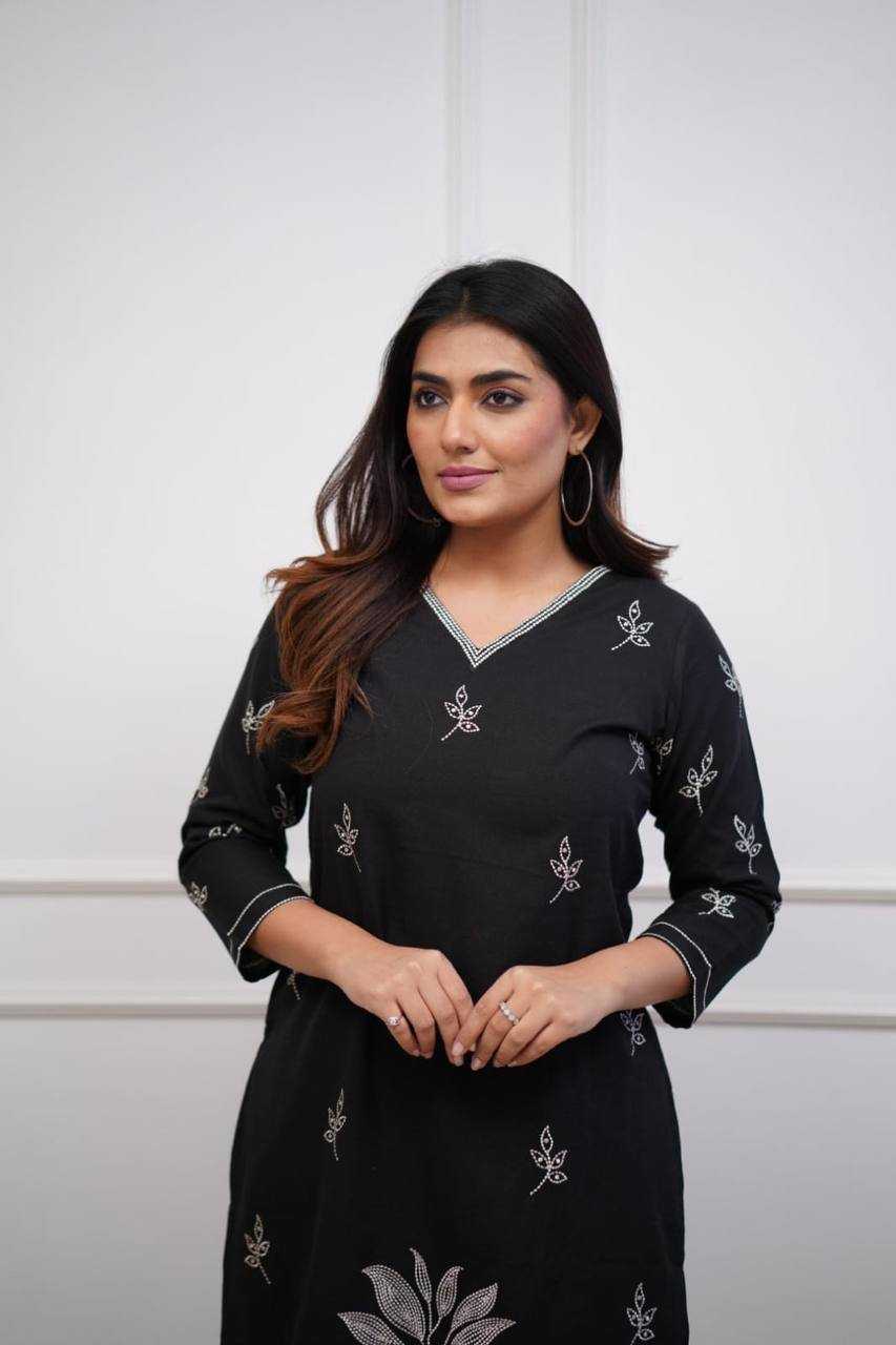 Multi Thread Embroidery Stich Work Black Kurti