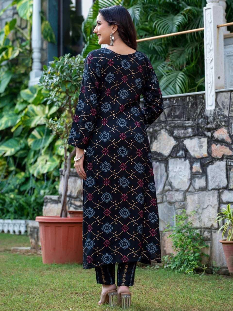 Navy Blue Kurti with Connected Floral Embroidery Print