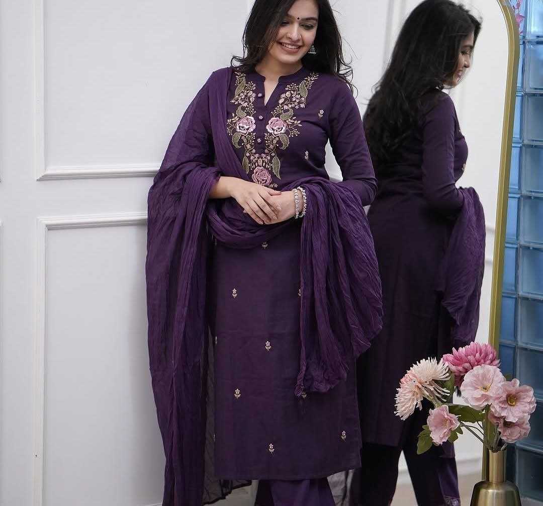 Reyon-Slub Embroidered Reyon-Slub  Kurtha Set