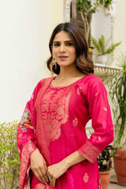 Pure Viscose Jaquard Bright Red Suit